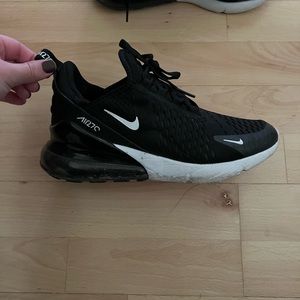 Nike Air Max 270